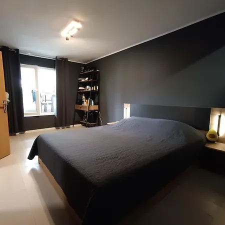 Apartment вселена